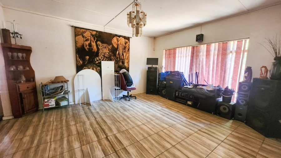 4 Bedroom Property for Sale in Stilfontein Ext 4 North West